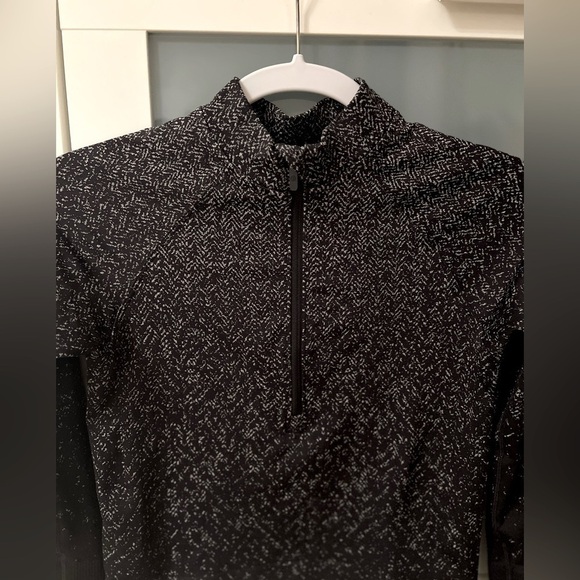 Lululemon Rest Less Cropped Half-Zip - Picture 3 of 6